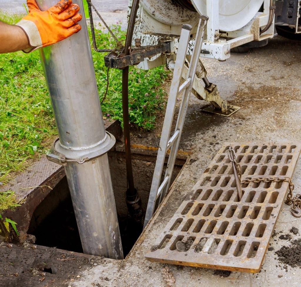 Cleaning the sewer system special equipment, utility service of the town.